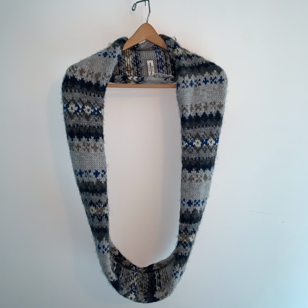 Infinity Scarf - Picture 3 of 3